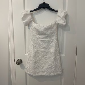 ASTR RAINA OFF SHOULDER CRINKLE MINI DRESS